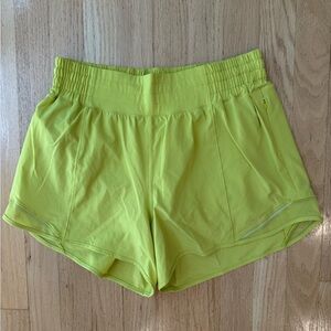 Lululemon Hotty Hot low-rise lined short sz 8 yellow 4” excellent conditi…